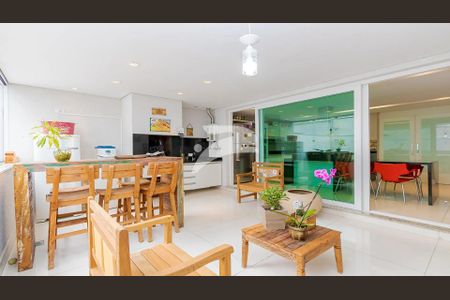 13_photo/94dce188b9.37bb76e72431c436-ATLAS-efe5a284-9a9f-453a-b7b9-e94f1fb5a6c7.jpg de casa à venda com 4 quartos, 278m² em Santo Inácio, Curitiba