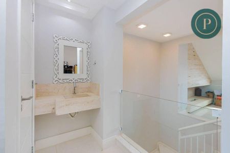 2_photo/94dce188b9.9544bba8020c57b4-ATLAS-d7943ea7-4e46-47ad-82e2-cf0bea3cda8d.jpg de casa à venda com 3 quartos, 253m² em Santo Inácio, Curitiba