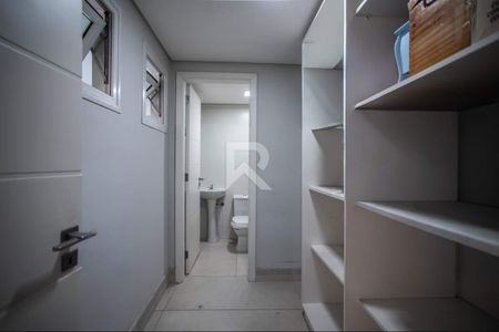 37_photo/94dce188b9.cbac4b0532efd0a4-ATLAS-0ee376c8-e24d-4b24-b11d-185e6624fdb8.jpg de casa de condomínio à venda com 3 quartos, 253m² em Santo Inácio, Curitiba