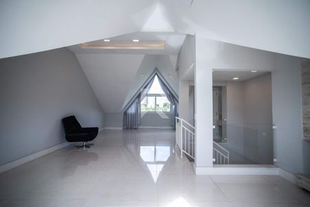 29_photo/94dce188b9.cbac4b0532efd0a4-ATLAS-8dd32979-e86b-4bbb-96f7-1995da7f191c.jpg de casa de condomínio à venda com 3 quartos, 253m² em Santo Inácio, Curitiba