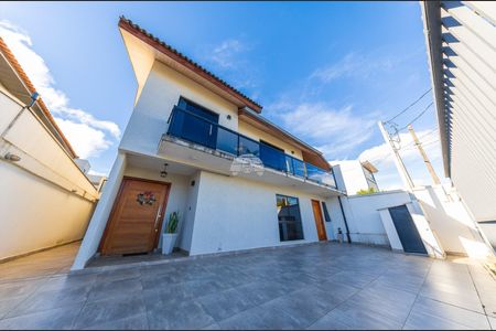 34_photo/94dce18ae1.589b6d9b0b411b9f-ATLAS-9e322bbc-ee19-4f65-8f90-0ffc8e8a5679.jpg de casa à venda com 5 quartos, 293m² em Orleans, Curitiba