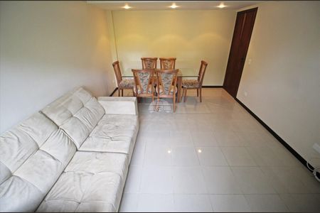 2_photo/94dce18afb.3d5cfc2f1c833890-ATLAS-20e61cf3-5c78-406a-88bc-e68e3d6d10aa.jpg de casa para alugar com 4 quartos, 144m² em Orleans, Curitiba