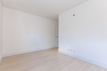 46_photo/94dce18b4f.c696d6dfecea6f1c-ATLAS-6d8a15f0-2342-4e9c-8678-cd8b33fbba49.jpg de apartamento à venda com 3 quartos, 284m² em Orleans, Curitiba