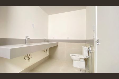 18_photo/94dce18b5d.e6e1c947b02cf8fb-ATLAS-1b3dd9e8-2e07-4a41-8adc-8fd4dfffdd9d.jpg de apartamento à venda com 3 quartos, 193m² em Orleans, Curitiba