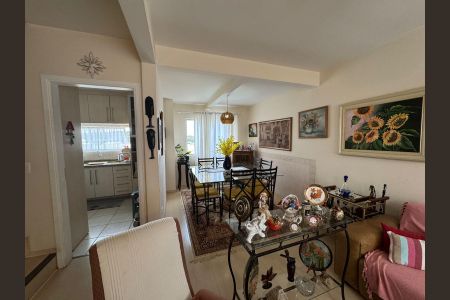 11_photo/94dce18d79.f38e38137a2159e3-ATLAS-d8e8a4c4-14b8-4e94-a61e-73c7861747a5.jpg de casa à venda com 4 quartos, 172m² em São Braz, Curitiba