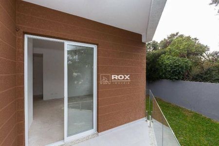 4_photo/94dce18dbf.35cd9221f0133683-ATLAS-e4adbce0-dec7-407f-a5ed-bb29599fc6ea.jpg de casa à venda com 3 quartos, 130m² em São Braz, Curitiba