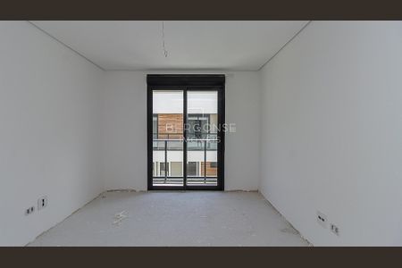 24_photo/94dce18f33.b73405d7a0722b76-ATLAS-2541a527-8490-46d3-a5d0-ba3eeb91ff8d.jpg de casa à venda com 3 quartos, 240m² em Santo Inácio, Curitiba