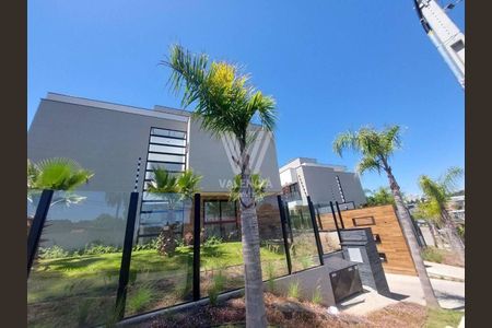 2_photo/94dce18f33.ce69423e473a3cca-ATLAS-05b2abef-d400-4e94-b196-d6672b51023d.jpg de casa à venda com 3 quartos, 271m² em Santo Inácio, Curitiba