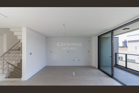 4_photo/94dce18f33.fd62685fcad15c60-ATLAS-270f38de-cb53-426d-992b-79cce3bf4e8a.jpg de casa à venda com 3 quartos, 283m² em Santo Inácio, Curitiba