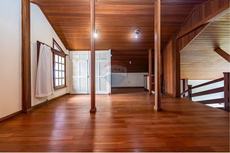 19_photo/94dce1909f.a3ae9ae7e703bbee-ATLAS-2d9cc8f8-dc37-496a-ad43-97e8cb1eef57.jpg de casa à venda com 5 quartos, 555m² em Santa Felicidade, Curitiba