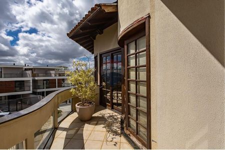 33_photo/94dce1909f.a3ae9ae7e703bbee-ATLAS-62aeb9b3-ab2f-4d88-983b-e144096a3fc4.jpg de casa à venda com 5 quartos, 555m² em Santa Felicidade, Curitiba