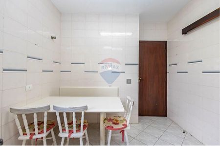 49_photo/94dce1909f.a3ae9ae7e703bbee-ATLAS-9fa38bcd-d1ae-4865-983b-457562db7d24.jpg de casa à venda com 5 quartos, 555m² em Santa Felicidade, Curitiba