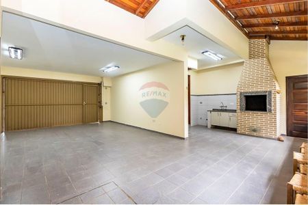 7_photo/94dce1909f.a3ae9ae7e703bbee-ATLAS-e7582dc6-2697-4b05-943d-387c39fa669c.jpg de casa à venda com 5 quartos, 555m² em Santa Felicidade, Curitiba