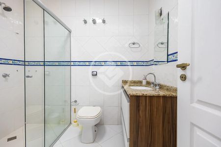 38_photo/94dce190cf.56f87905458f71eb-ATLAS-5ae2896a-78b7-45ae-821e-0dbf05974f16.jpg de casa à venda com 6 quartos, 426m² em Santa Felicidade, Curitiba