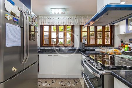 21_photo/94dce190cf.56f87905458f71eb-ATLAS-6ca35afe-256c-43c8-84db-d3ad084a280a.jpg de casa à venda com 6 quartos, 426m² em Santa Felicidade, Curitiba