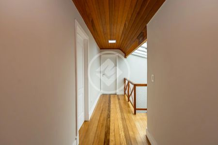 35_photo/94dce190cf.56f87905458f71eb-ATLAS-7482af6d-bcae-497e-9fd2-7e0a45ac52e4.jpg de casa à venda com 6 quartos, 426m² em Santa Felicidade, Curitiba