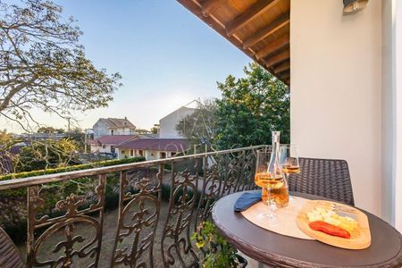 10_photo/94dce190d7.a3ae9ae7e703bbee-ATLAS-2bc1a26c-5d24-4cca-8914-505bfe270e48.jpg de casa à venda com 3 quartos, 165m² em Santa Felicidade, Curitiba