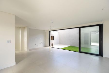 3_photo/94dce192d5.94760cc1cca9589b-ATLAS-79c0a5cb-3e8e-4e1d-a073-2bf5bb19d9c7.jpg de casa à venda com 3 quartos, 142m² em São Braz, Curitiba