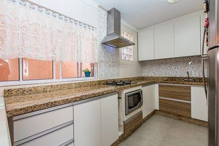 8_photo/94dce1934f.4cea1a0b3f6bbd2f-ATLAS-e2828d7a-0631-4677-aa95-1df7862ef46b.jpg de casa à venda com 3 quartos, 135m² em São Braz, Curitiba