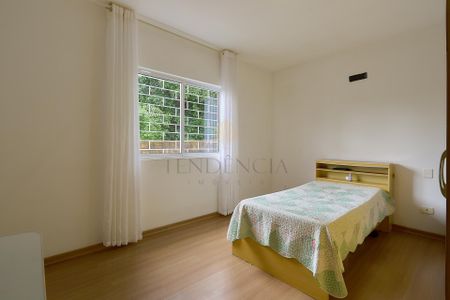 6_photo/94dce194f5.3c20d05746a6d1b7-ATLAS-6e228bf7-d0df-44d4-8578-8cf30063e49b.jpg de casa à venda com 5 quartos, 294m² em São Braz, Curitiba