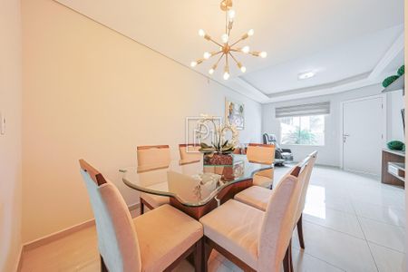 3_photo/94dce19791.cebb5f9d0fe5a9a0-ATLAS-0e6b2aa7-be33-483c-8937-3d6b8e527e84.jpg de casa à venda com 4 quartos, 210m² em Santa Felicidade, Curitiba