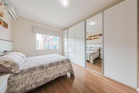 10_photo/94dce19791.cebb5f9d0fe5a9a0-ATLAS-7b40b8e3-1f71-4e21-893e-452b62f93d5a.jpg de casa à venda com 4 quartos, 210m² em Santa Felicidade, Curitiba