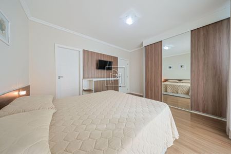 11_photo/94dce19791.cebb5f9d0fe5a9a0-ATLAS-9e5baeb0-33ba-44d6-b4eb-d266539f0549.jpg de casa à venda com 4 quartos, 210m² em Santa Felicidade, Curitiba