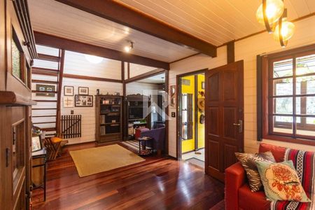 15_photo/94dce199c9.3c20d05746a6d1b7-ATLAS-e2cc00d1-815c-4d0f-9f01-5308549b4b77.jpg de casa à venda com 3 quartos, 200m² em Santa Felicidade, Curitiba