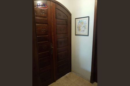 11_photo/94dce199e5.8d9d2e8c4e07ca84-ATLAS-24434212-a1da-4074-9d05-9032b047e967.jpg de casa para alugar com 4 quartos, 400m² em Santa Felicidade, Curitiba