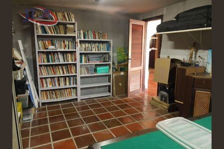 13_photo/94dce199e5.8d9d2e8c4e07ca84-ATLAS-4d8144ef-5cf1-42ab-a197-0beff131793f.jpg de casa para alugar com 4 quartos, 400m² em Santa Felicidade, Curitiba