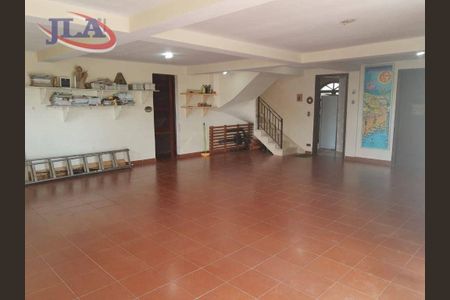 7_photo/94dce199e5.8d9d2e8c4e07ca84-ATLAS-7e125921-958b-4951-881b-7f5e93f53937.jpg de casa para alugar com 4 quartos, 400m² em Santa Felicidade, Curitiba