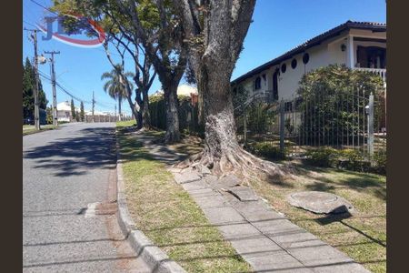 4_photo/94dce199e5.8d9d2e8c4e07ca84-ATLAS-83c56a7f-4c7e-4b92-b991-945d48f46f07.jpg de casa para alugar com 4 quartos, 400m² em Santa Felicidade, Curitiba