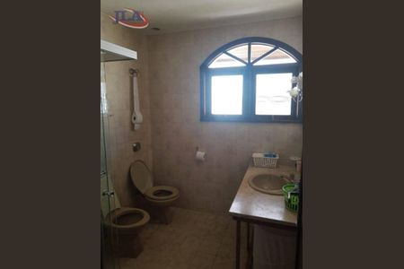 38_photo/94dce199e5.8d9d2e8c4e07ca84-ATLAS-ad838c61-8c52-425c-abb1-486fab5003cc.jpg de casa para alugar com 4 quartos, 400m² em Santa Felicidade, Curitiba