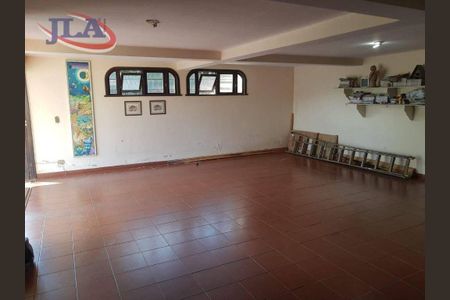 9_photo/94dce199e5.8d9d2e8c4e07ca84-ATLAS-b70a94da-ceae-4d13-8d31-1213a1b6520f.jpg de casa para alugar com 4 quartos, 400m² em Santa Felicidade, Curitiba