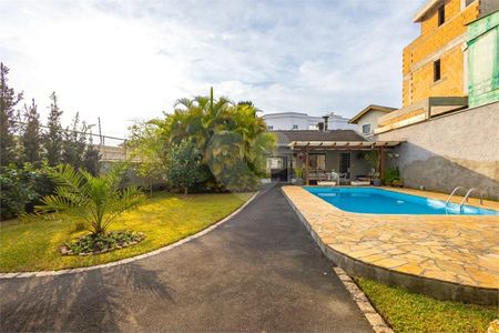 3_photo/94dce19a07.49c40a4e0c1b1036-ATLAS-1ac4f42c-1797-4d7f-bfbf-c88710f30ae4.jpg de casa à venda com 4 quartos, 266m² em Santa Felicidade, Curitiba