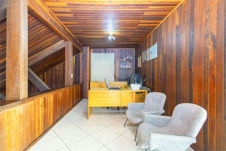 4_photo/94dce19a07.49c40a4e0c1b1036-ATLAS-256adc9c-7d94-4fa5-b1d5-68654f4e431d.jpg de casa à venda com 4 quartos, 266m² em Santa Felicidade, Curitiba