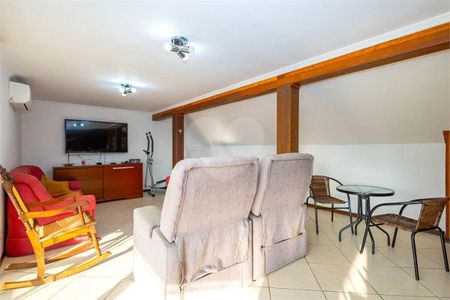 11_photo/94dce19a07.49c40a4e0c1b1036-ATLAS-824da854-31cd-46bb-a11d-5cdb1a15d128.jpg de casa à venda com 4 quartos, 266m² em Santa Felicidade, Curitiba