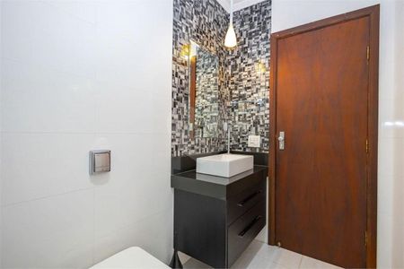 29_photo/94dce19a07.49c40a4e0c1b1036-ATLAS-fd91b4d5-8246-4b0c-8e2d-fd3138c2aff4.jpg de casa à venda com 4 quartos, 266m² em Santa Felicidade, Curitiba