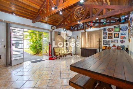 40_photo/94dce19a0f.3ee15f017ff1b7a8-ATLAS-1cd21eae-5fdf-450c-975a-3ed2b244d423.jpg de casa à venda com 4 quartos, 266m² em Santa Felicidade, Curitiba