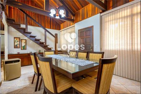 8_photo/94dce19a0f.3ee15f017ff1b7a8-ATLAS-3fcdfc01-0955-4a38-be13-427654078d5a.jpg de casa à venda com 4 quartos, 266m² em Santa Felicidade, Curitiba