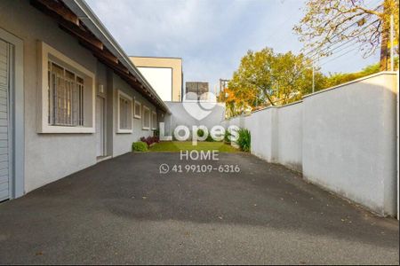 3_photo/94dce19a0f.3ee15f017ff1b7a8-ATLAS-a56f5143-18e9-40ca-9e42-f9c0b0328c8a.jpg de casa à venda com 4 quartos, 266m² em Santa Felicidade, Curitiba