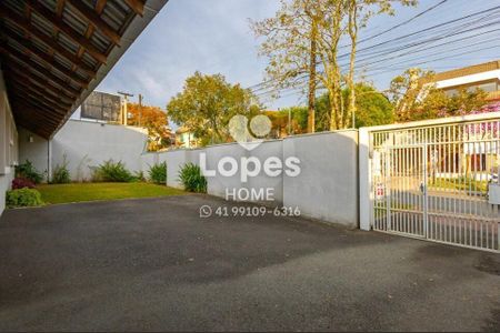4_photo/94dce19a0f.3ee15f017ff1b7a8-ATLAS-c1540a79-022c-42f8-b004-65c3aee84ad0.jpg de casa à venda com 4 quartos, 266m² em Santa Felicidade, Curitiba