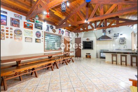 38_photo/94dce19a0f.3ee15f017ff1b7a8-ATLAS-d9da2015-982c-4c7d-b8c4-df4ad12cacaa.jpg de casa à venda com 4 quartos, 266m² em Santa Felicidade, Curitiba