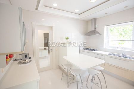 8_photo/94dce19a17.c46601f4331d0d89-ATLAS-b198e2a6-1eb7-4f57-b0e7-e4d318668da3.jpg de casa à venda com 5 quartos, 640m² em Santa Felicidade, Curitiba