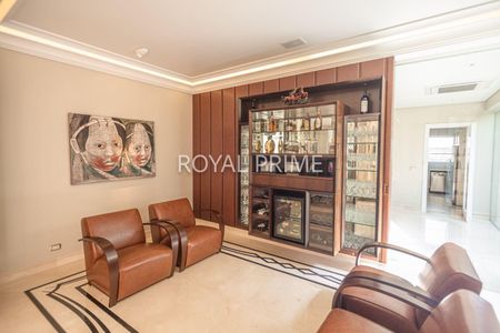 10_photo/94dce19a17.c46601f4331d0d89-ATLAS-fbac77c5-70a3-439e-97e2-9d88ffe0208a.jpg de casa à venda com 5 quartos, 640m² em Santa Felicidade, Curitiba