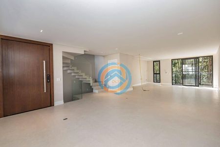 11_photo/94dce19a89.919ddce755a14674-ATLAS-8ed4e642-50cc-4ac3-92b3-498b389b9647.jpg de casa para alugar com 0 quarto, 295m² em Santa Felicidade, Curitiba