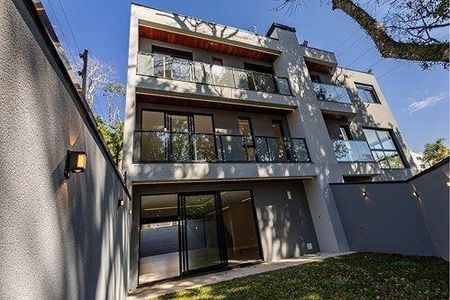 18_photo/94dce19a89.919ddce755a14674-ATLAS-9c622abf-1ee5-4182-b789-059c46ada9e1.jpg de casa à venda com 3 quartos, 295m² em Santa Felicidade, Curitiba