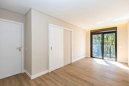 41_photo/94dce19a89.919ddce755a14674-ATLAS-ed8d7cdb-9fc6-4d9b-a21e-7c5d0b68e3e8.jpg de casa à venda com 3 quartos, 295m² em Santa Felicidade, Curitiba