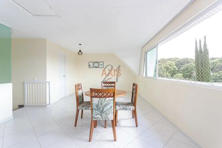 20_photo/94dce19b43.8f3f2a47dd94676f-ATLAS-fd1a5a34-4fba-49ce-9010-2b31dd7c8c2a.jpg de casa à venda com 3 quartos, 159m² em Santa Felicidade, Curitiba