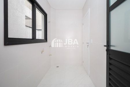 14_photo/94dce19b5d.aef4de6394ba8e6d-ATLAS-fb96613d-088b-4a3e-9df0-21a7ffcbe361.jpg de casa à venda com 0 quarto, 180m² em Santa Felicidade, Curitiba